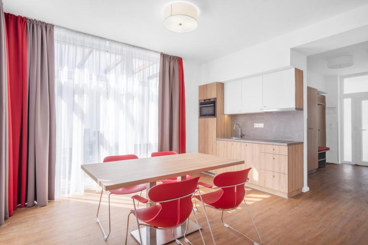 Apartament Szent Bernadett Csaladi Apartmanhaz Siófok Zewnętrze zdjęcie